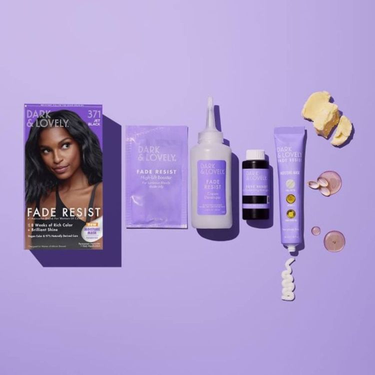 Dark and Lovely Fade Resistant Rich Conditioning Hair Color